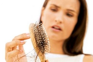 2 cách trị rụng tóc nhanh từ bột quế -1