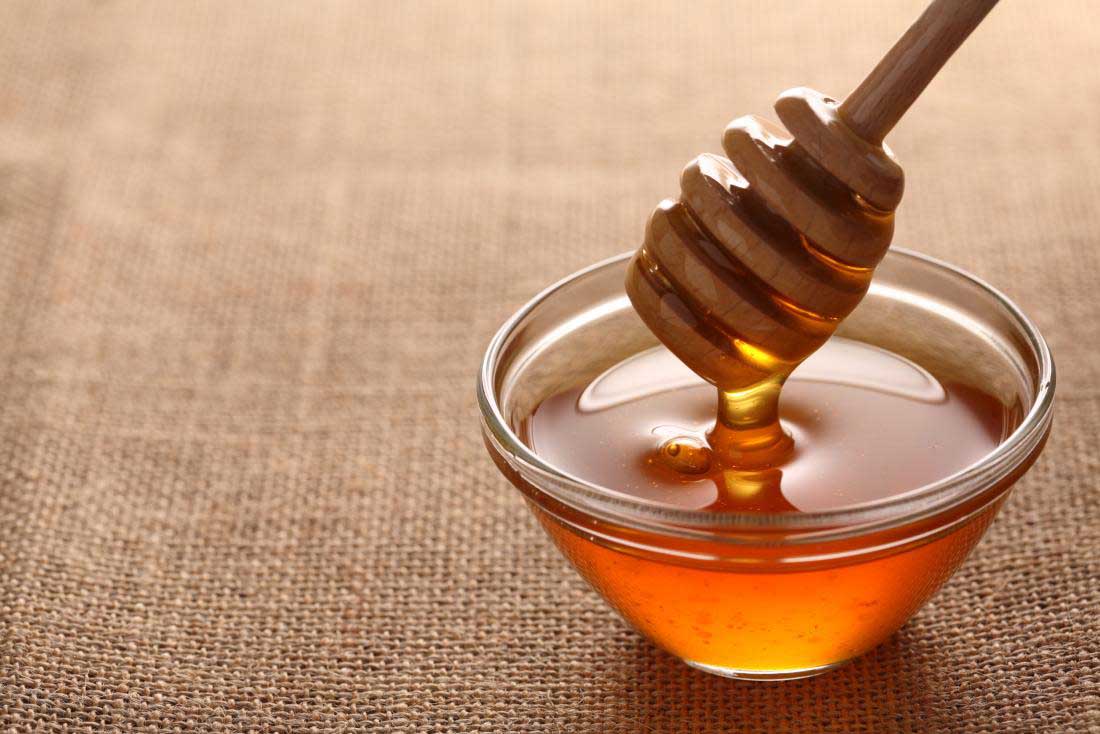 chữa viêm da dầu bằng mật ong