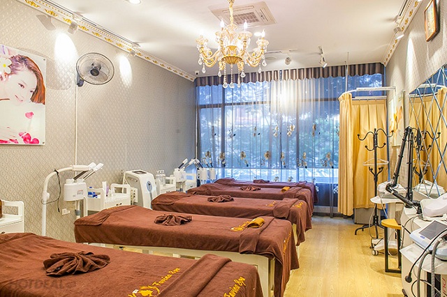 Favina Clinics & Beauty Spa với hệ thống trang thiết bị hiện đại 