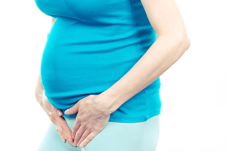 Viêm phụ khoa khi mang thai nên được xử lý tốt để tránh gây hại cho sức khỏe cả mẹ và bé